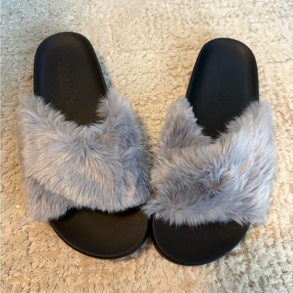 Victoria's Secret Gray and Black Plush Slippers
